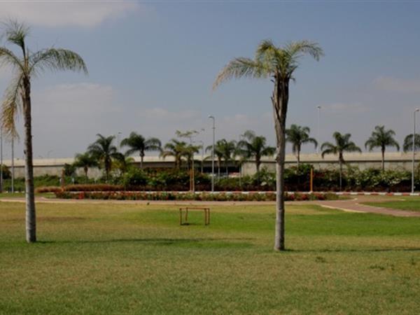The Shmuel Kendel Garden – named after the former Director General of Ben Gurion Airport